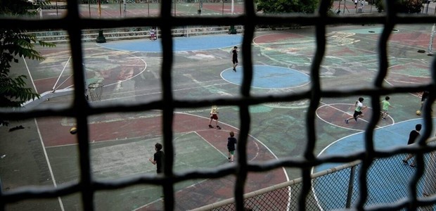 Τρεις ξυλοκόπησαν 16χρονο και τον έστειλαν στο νοσοκομείο
